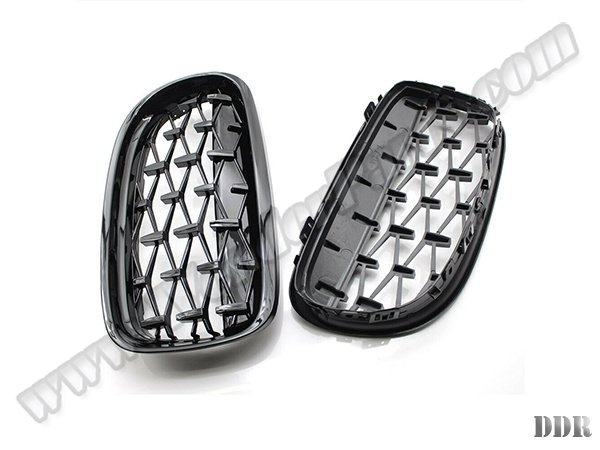 [24942]    Panjur E90-LCI Siyah -Diamond Z4-Style- 2009-11