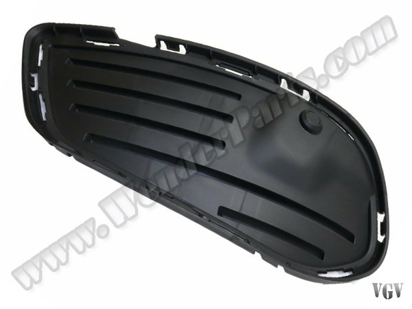 [27809]    Tampon Izgara Kapağı W205 Ön İç Sol -AMG-