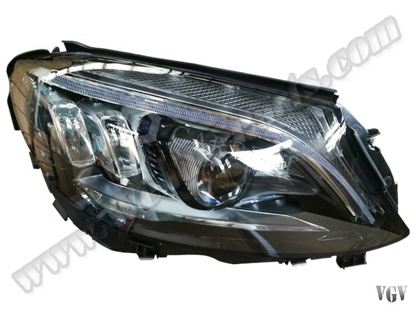 [33310]    33310-Komple Far W205 Sağ; Dinamik Led; [MODIFIYE:2019-Tipi] 2014-18