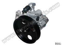 [05472]    Direksiyon Pompası X204 [M272]